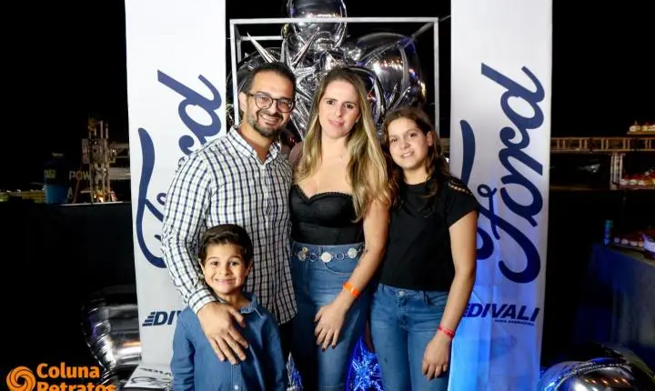 Fotos da 2ª noite do camarote Raça Forte - Ford Divali na 41ªExponan