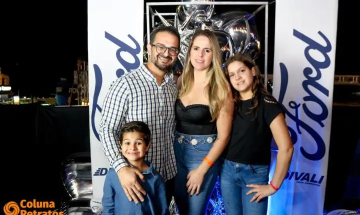 Fotos da 2ª noite do camarote Raça Forte - Ford Divali na 41ªExponan