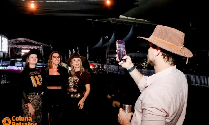 Fotos da 2ª noite do camarote Raça Forte - Ford Divali na 41ªExponan