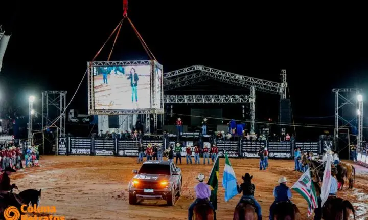 Fotos da 3ª noite do camarote Raça Forte - Ford Divali na 41ªExponan