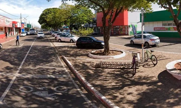 Indicação busca organizar estacionamento de motocicletas na Avenida Moura Andrade