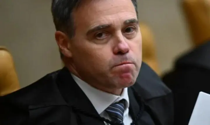 Mendonça contesta relatório da PF e acusa Moraes de direcionar investigação no STF