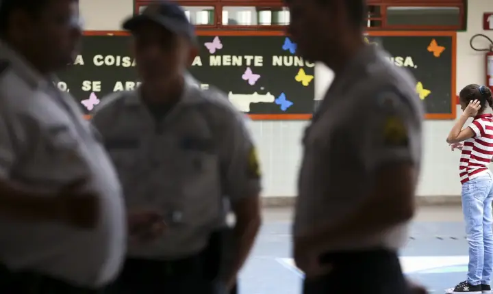 PGR dá aval a escolas cívico-militares paulistas, mas não a pagamentos