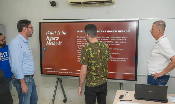 Prefeitura de Nova Andradina investe em lousas digitais para modernizar o ensino na Rede Municipal