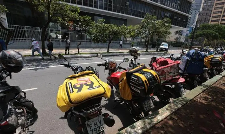 Prefeitura de SP pede mais prazo para liberação de mototáxis na cidade