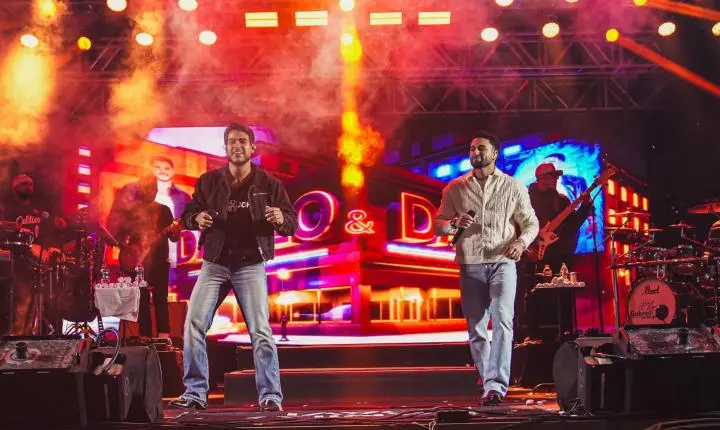 Queima da tradicional fogueira e show de Danilo e Davi marcam encerramento da 42ª Fejuna
