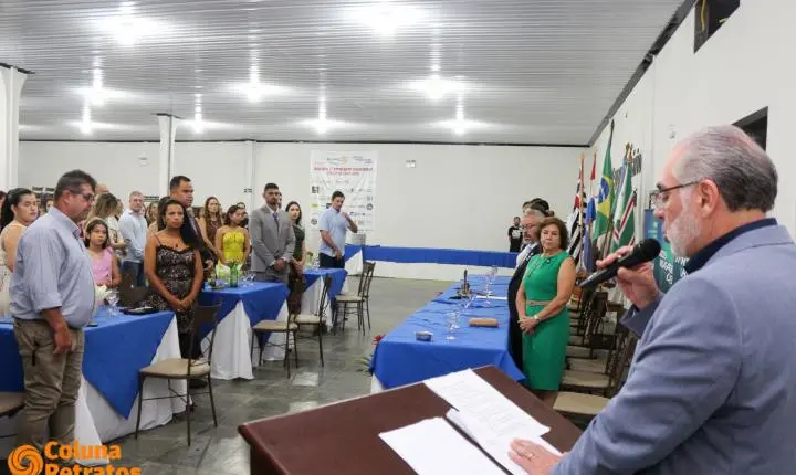 Rotary Club Nova Andradina realiza solenidade de premiação do projeto “Aluno Nota 10” e posse de novos membros 