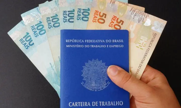Salário mínimo deverá subir para R$ 1.741 em 2027