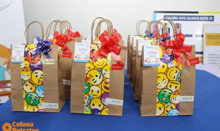 Solenidade de premiação do projeto “Aluno Nota 10” e posse de novos membros do Rotary Club Nova Andradina