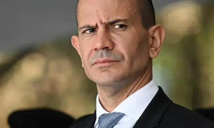 TSE anula votos de Garotinho, e Ruas vence governo do Rio no 1º turno 