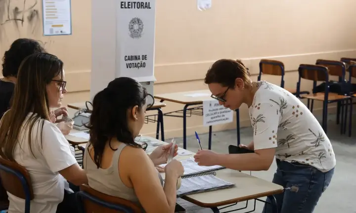 Quem não votou no primeiro turno pode participar do segundo